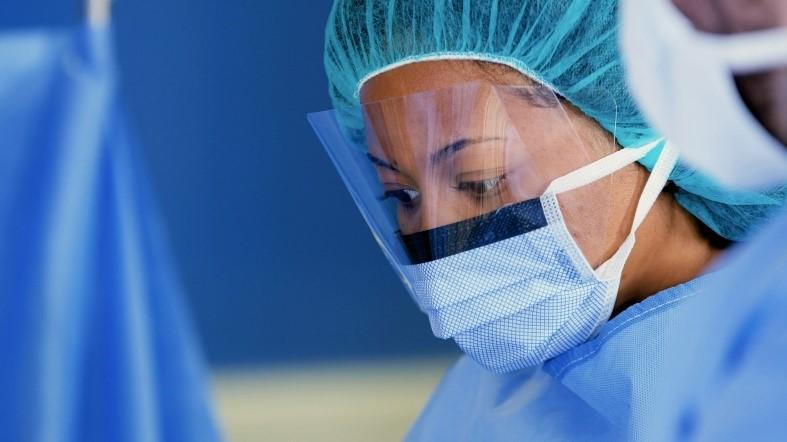 surgeon wearing a visor